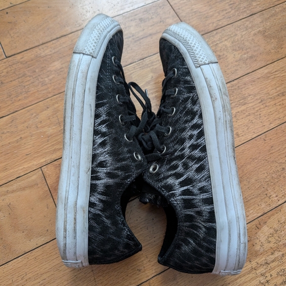 Converse All Star Ox shoes ( size 8.5 ) - Picture 6 of 10